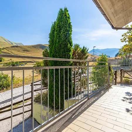 Holiday home Italian Experience-casa Tramonti Pintura di Bolognola