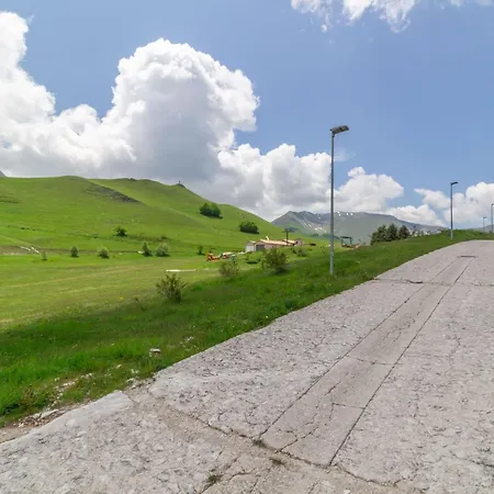 Italian Experience-casa Tramonti Vakantiehuis Pintura di Bolognola